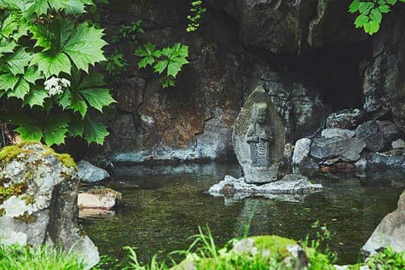 写真_ガーデンの湧き水