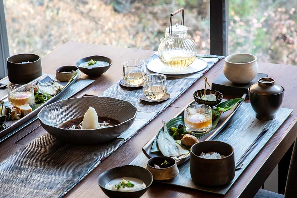 【1日2組限定】岩崎葉子監修のテーブルコーディネートでお食事を堪能