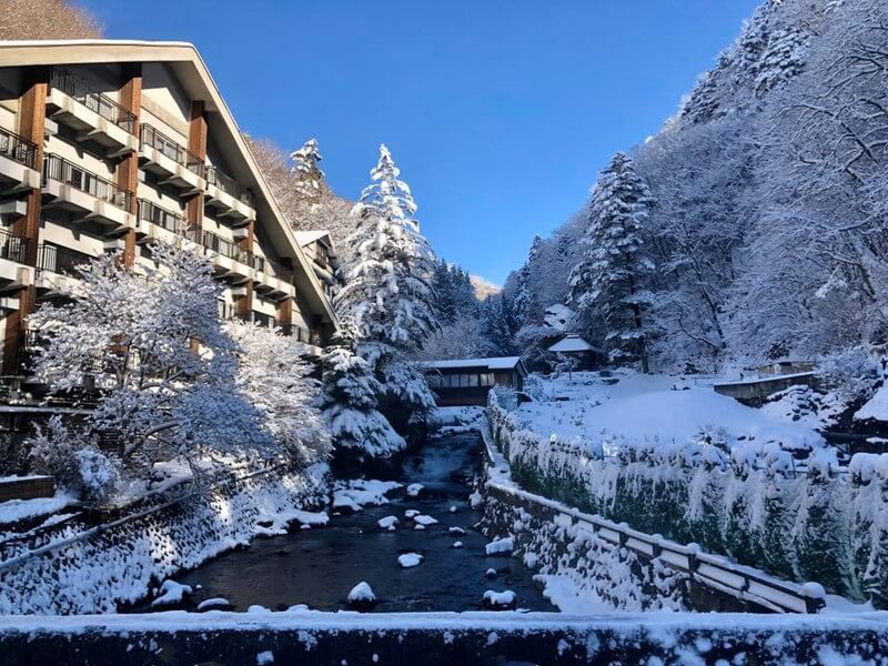 サムネイル_一面の雪景色