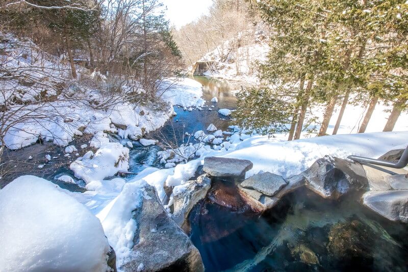 サムネイル_＜雪見露天風呂＞ 冬の、お愉しみ。