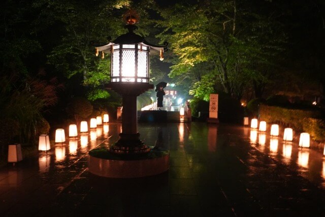 サムネイル_〜蓼科山聖光寺　万灯供養(まんどうくよう)〜