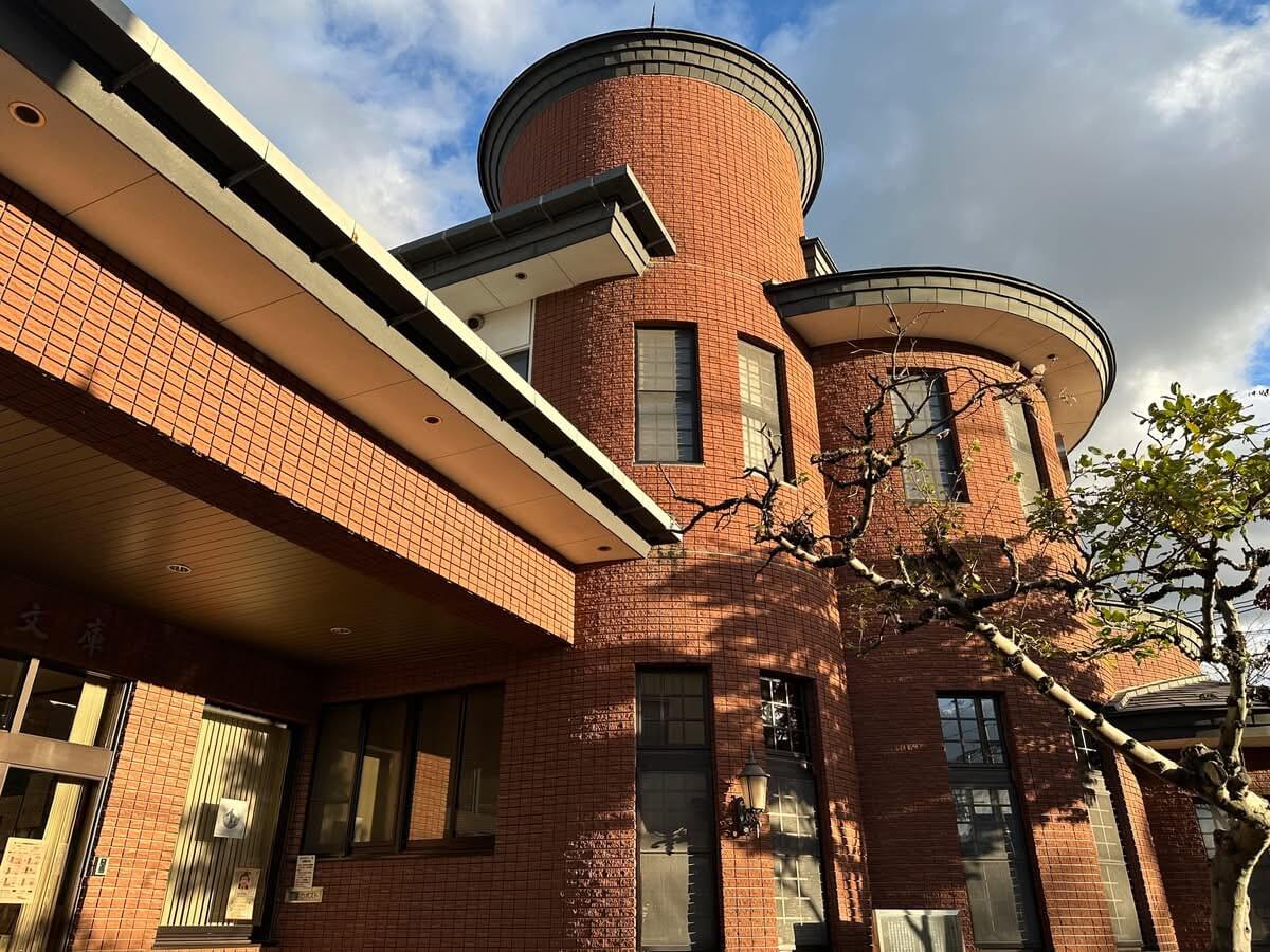 〜信州風樹文庫 ふうじゅの会 講演会 「岩波文庫創刊 99 年- -原点・現在・そして 100 周年へ」〜