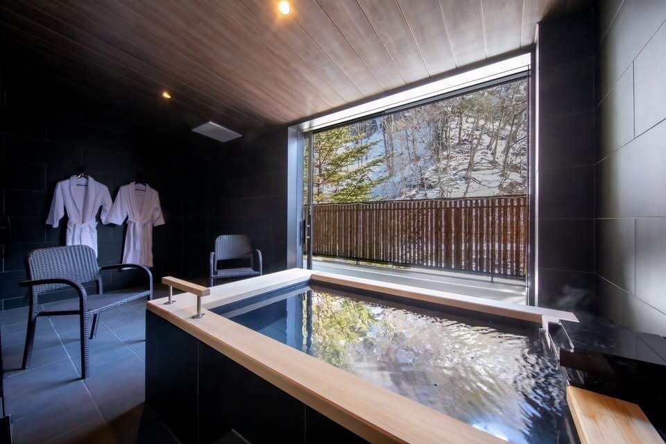 〜「蓼科倶楽部 露天風呂付き客室」がオープン〜